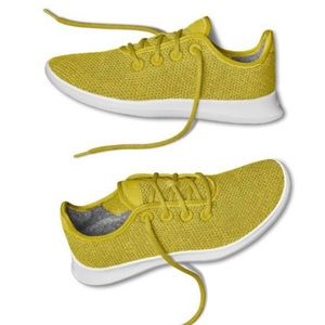 Allbirds Elephant Grass Tree Runners!
